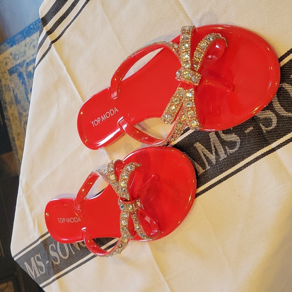 5 For 25.00/Top Moda Red Jelly Sandals w/ Rhinestones!!! Sz. 8, New